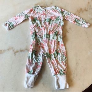 Burt’s Bees Ruffled Onesie